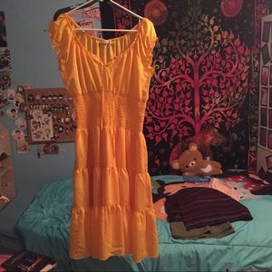 Eva Mendes NWOT small Yellow summer dress